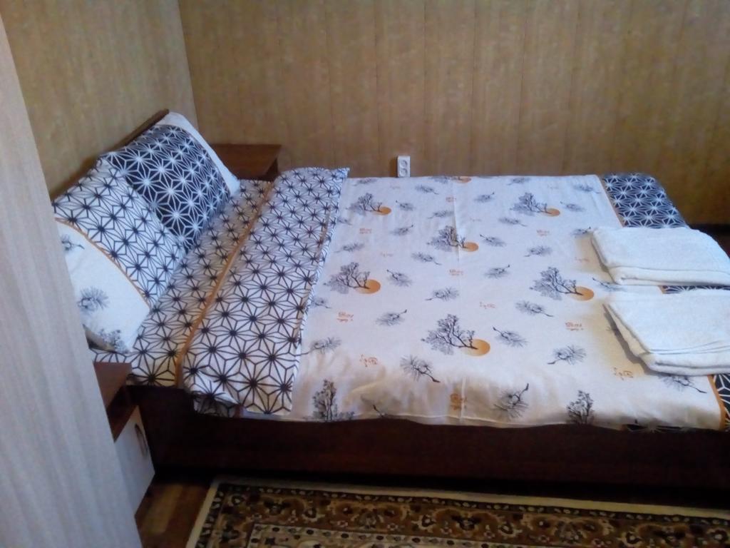 Nursat Guest House Astana Exterior foto